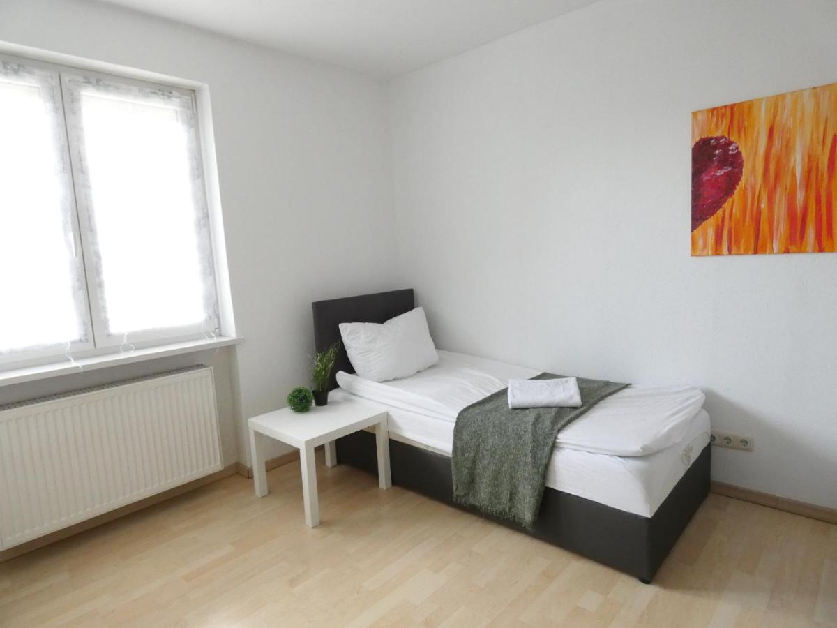 Sunnyhome Monteurwohnungen Und Apartments In Weiden Weiden in der Oberpfalz ภายนอก รูปภาพ