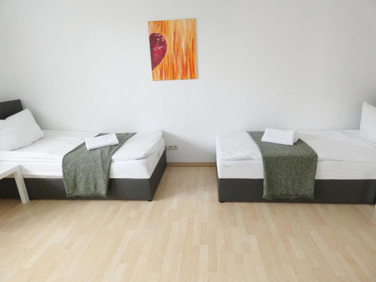 Sunnyhome Monteurwohnungen Und Apartments In Weiden Weiden in der Oberpfalz ภายนอก รูปภาพ