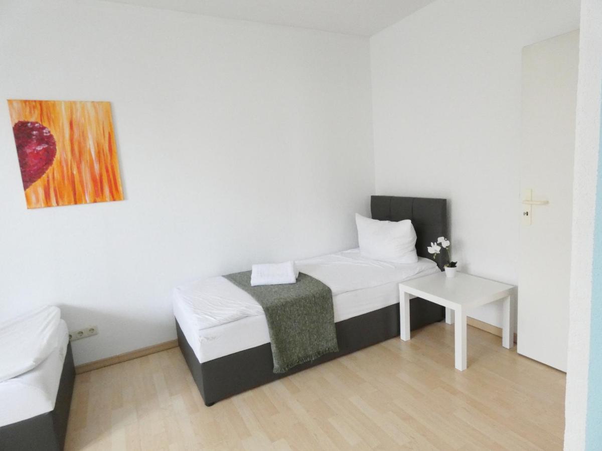 Sunnyhome Monteurwohnungen Und Apartments In Weiden Weiden in der Oberpfalz ภายนอก รูปภาพ