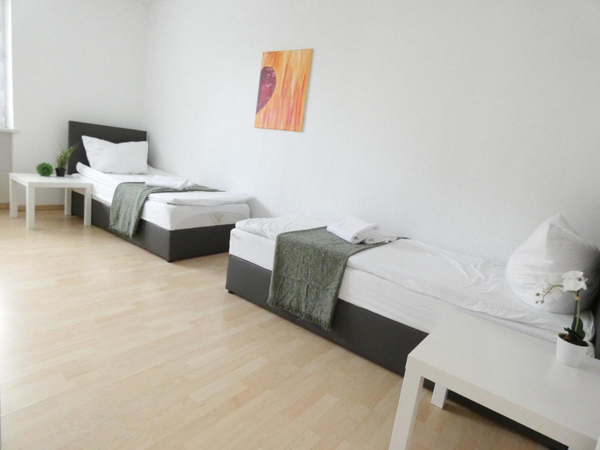 Sunnyhome Monteurwohnungen Und Apartments In Weiden Weiden in der Oberpfalz ภายนอก รูปภาพ